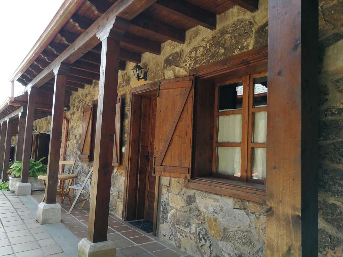 Alojamientos Rurales El Fontano Galende ภายนอก รูปภาพ